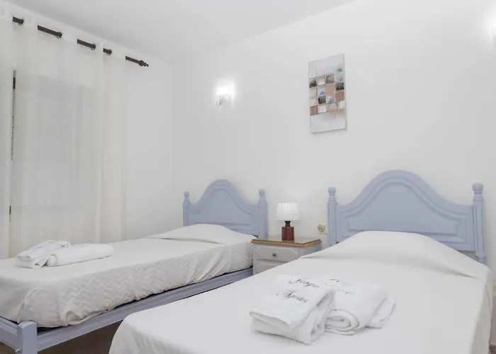 Jorge Aguas - 2bedroom In The Town Of - Sea View * Burgau