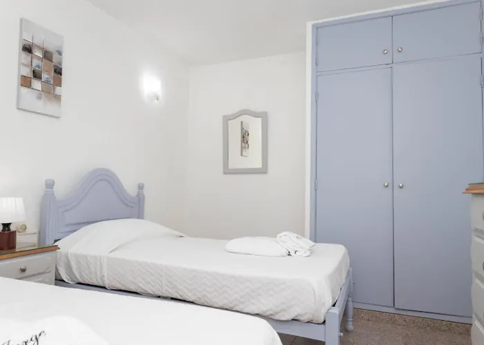 Jorge Aguas - 2bedroom In The Town Of - Sea View *